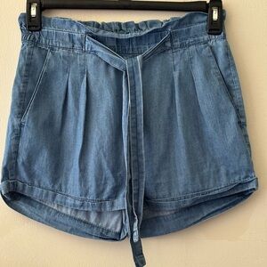 Almost Famous Size Medium Blue Women’s Shorts